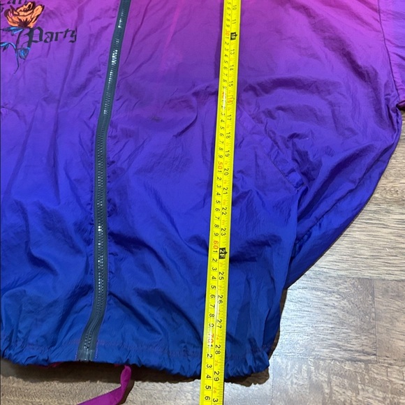 SILENCE + NOISE UO Embroidered Ombré Jacket. Medium. Banded cuffs & collar - Picture 7 of 7